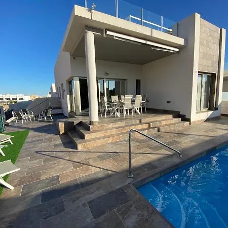 Villa Villamartin Dehesa de Campoamor (Orihuela Costa)